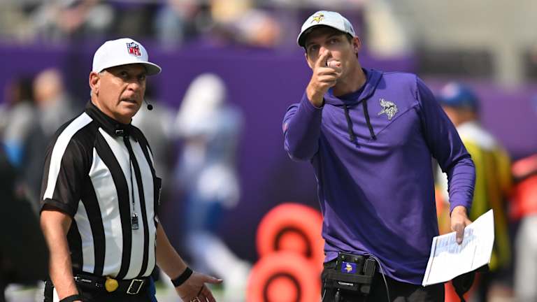 How does the Vikings' offense need to evolve?